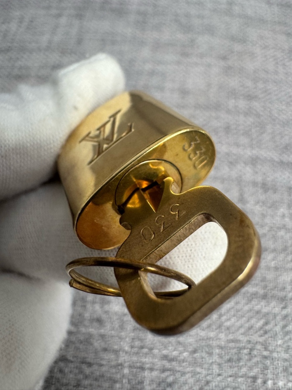 #330 Louis Vuitton Gold-Tone LV Padlock Key Charm - Picture 4 of 8